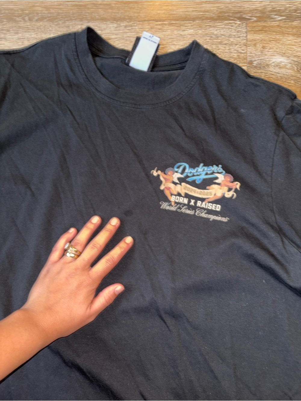 Born X Raised New Era Dodgers Angel Cherubim Graphic Tee XL Black - Picture 3 of 8